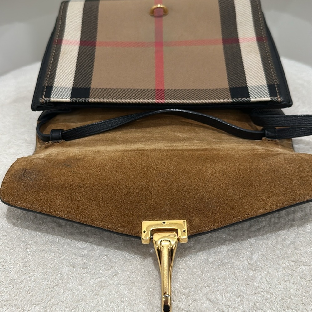 Burberry Black and Tan Checkered Women's Bag - Picture 2 of 7